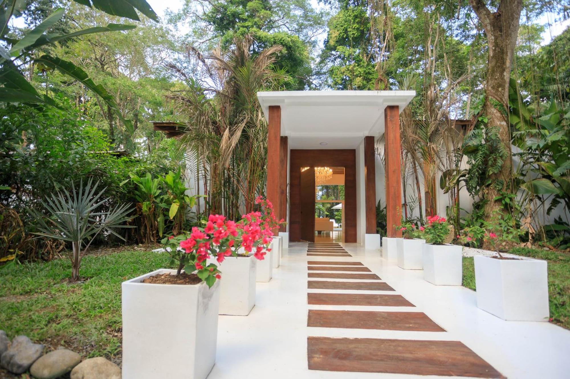 Le Cameleon Boutique Hotel Puerto Viejo de Talamanca Exterior foto